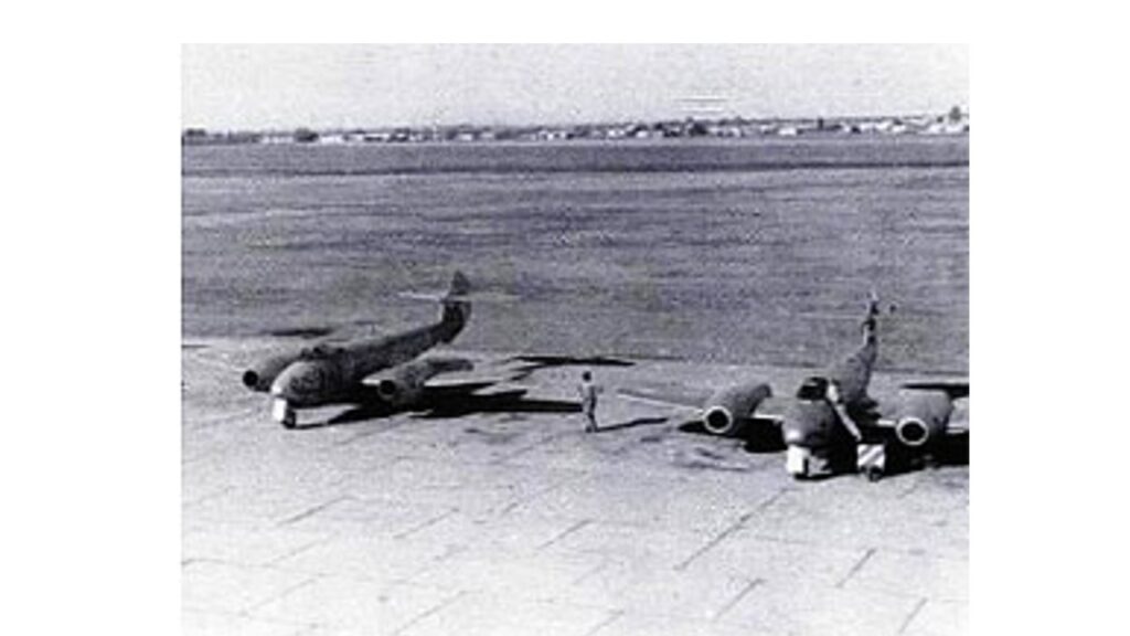 Gloster Meteor Mk IV-3